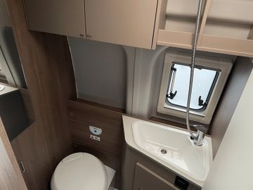 Carado CV 590 4X4 EDITION 24 mit Fahrradträger  KLIMA