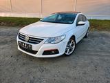 Volkswagen Vw Passat CC 2.0TFSI - Volkswagen Passat CC mit Benzin-Antrieb: Limousine, 2.0