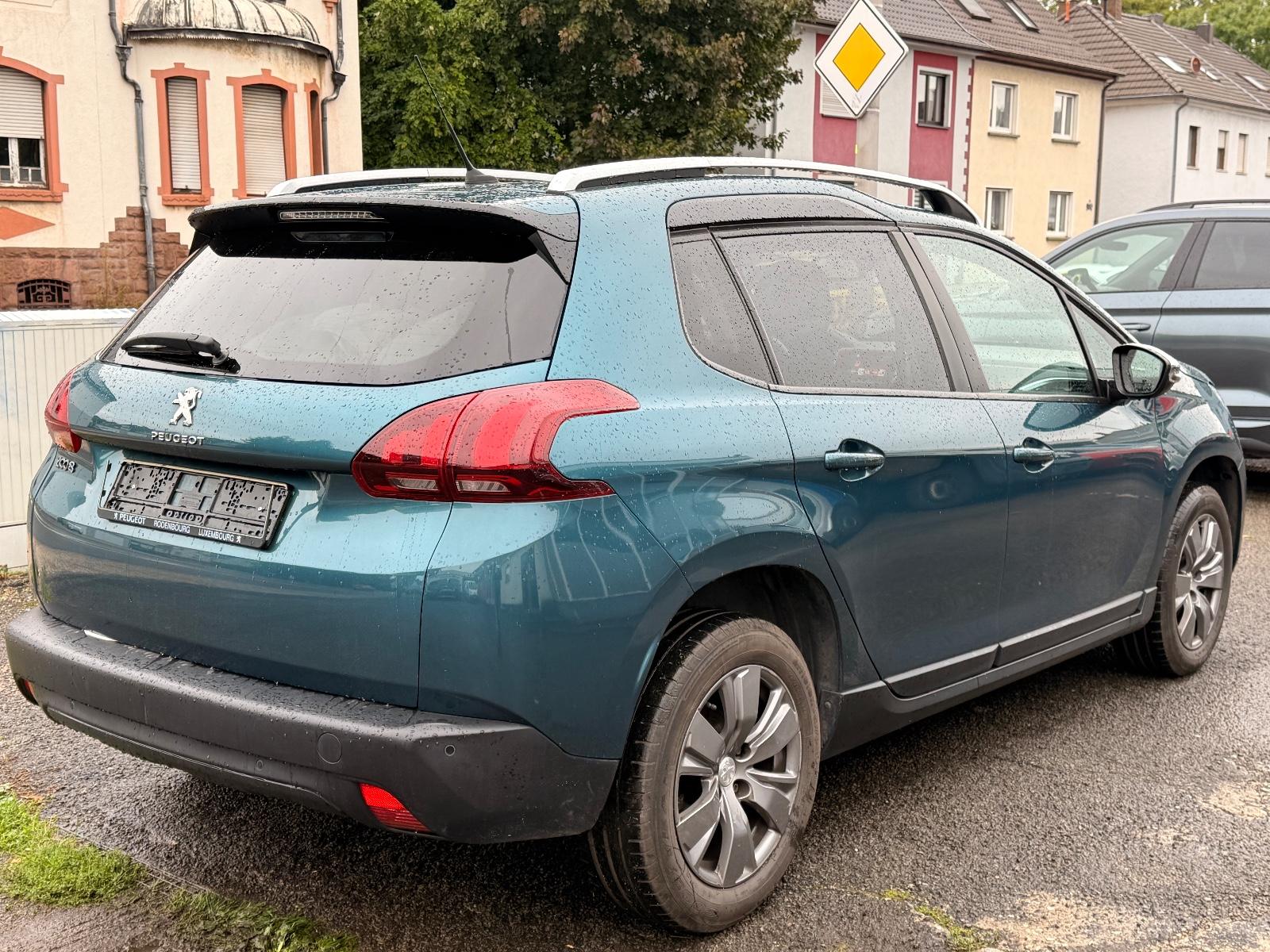 Peugeot 2008 Style Navi PDC Klima