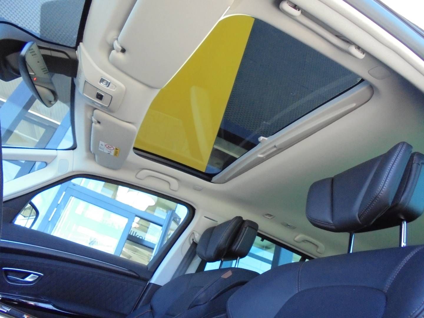 Fahrzeugabbildung Renault ESPACE INITIALE PARIS BLUE dCi 190 EDC