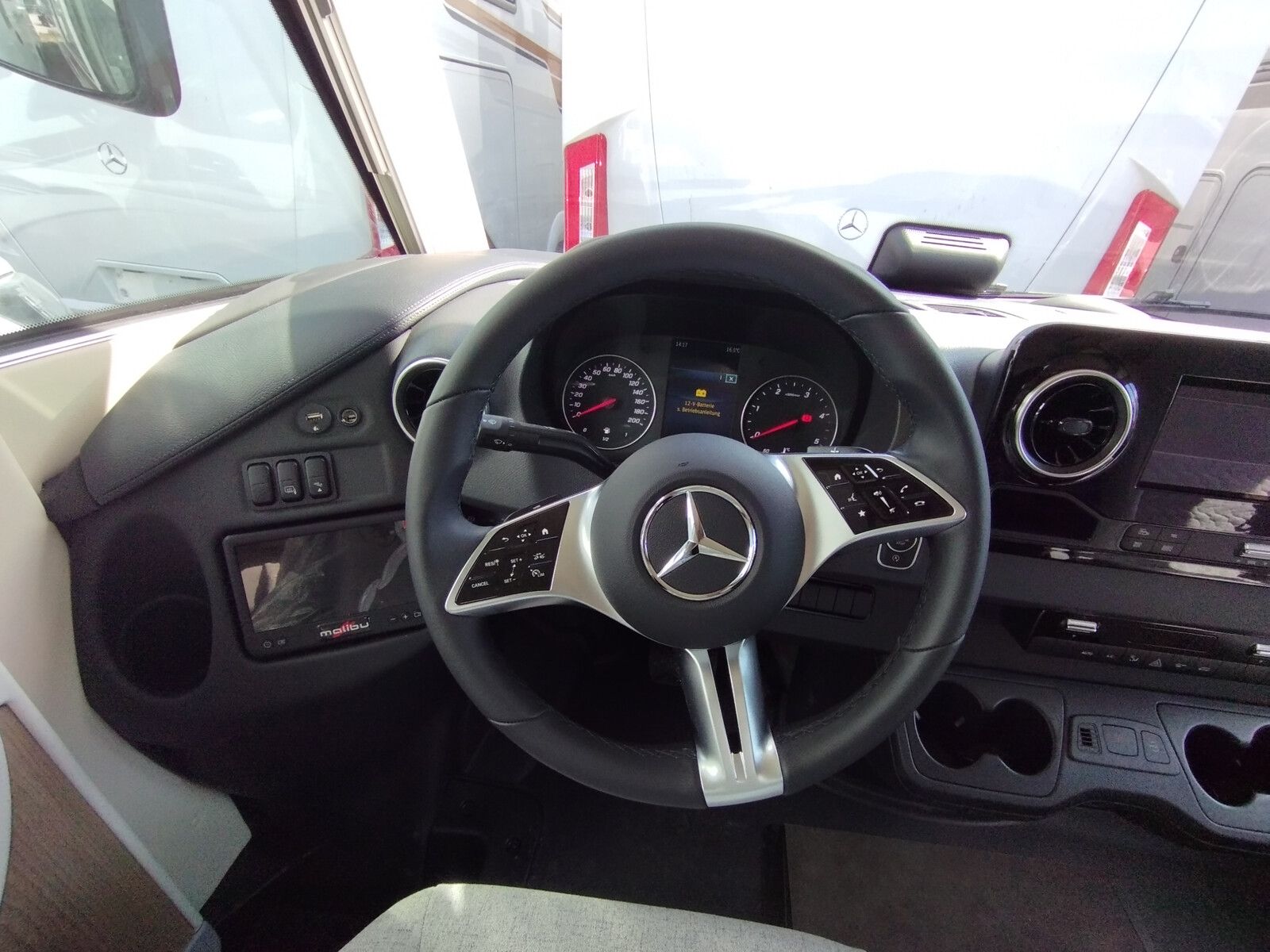 Fahrzeugabbildung Malibu I 490 RB LE comfort Mercedes,Distronic,LED,Autom