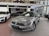 Volkswagen Passat Lim. Highline 2.0TDI DSG Virtual ACC LED - Volkswagen Passat: V