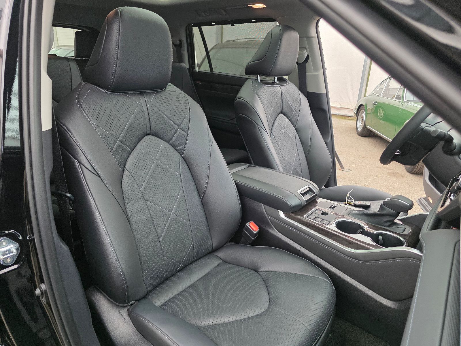 Fahrzeugabbildung Toyota Highlander Platinum T1: 59.000 EURO , Stock !!!