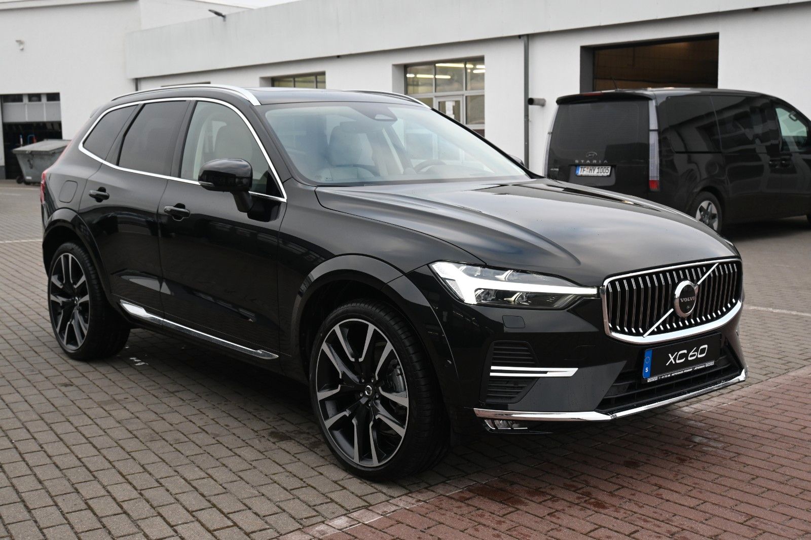 Fahrzeugabbildung Volvo XC60 B5 D AWD Ultimate Bright*STDHZG*360°*LUFT*