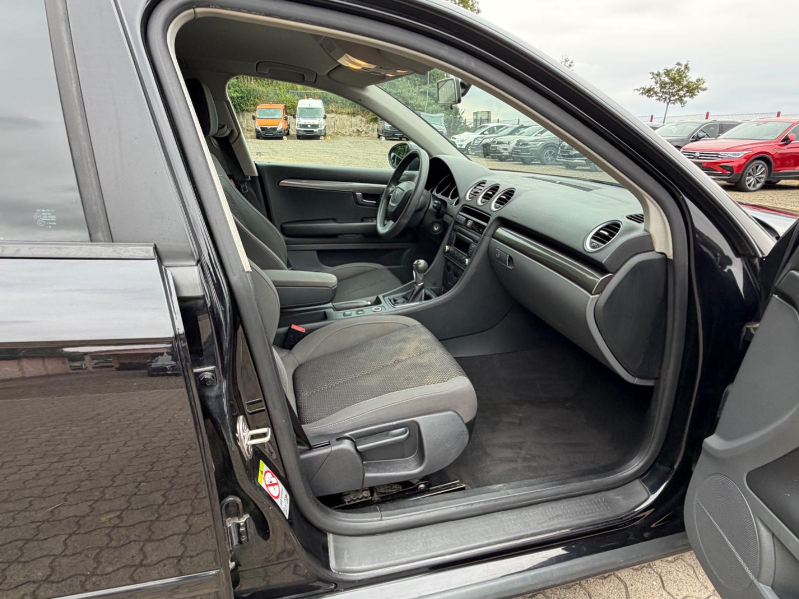 Seat Exeo 2012 — photo 14