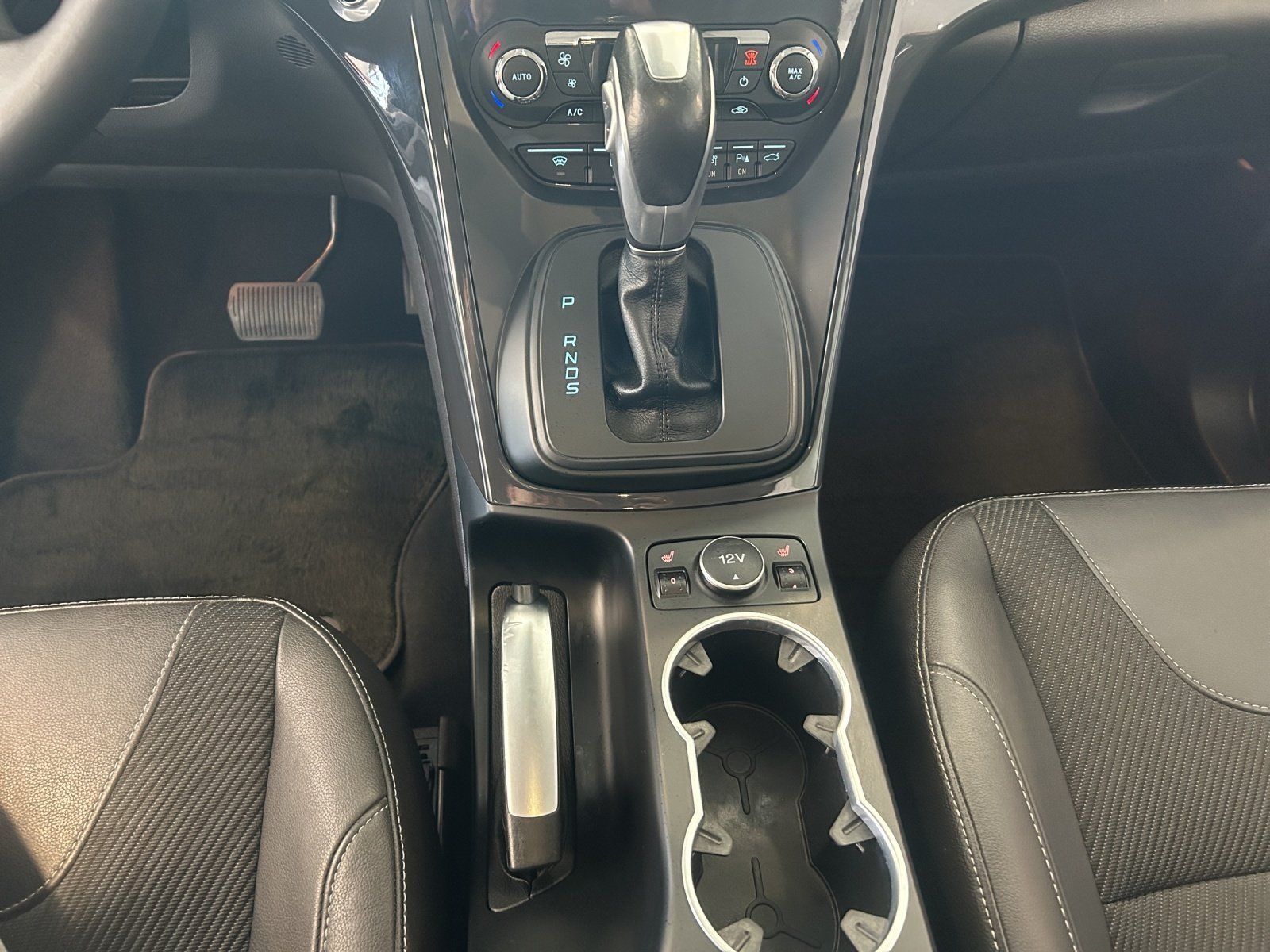 Fahrzeugabbildung Ford Kuga Titanium 1,6 Ecoboost 4x4 Automatik