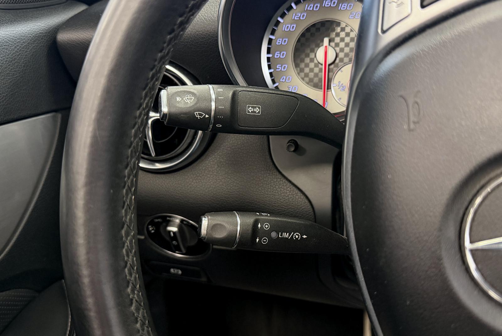 Mercedes-Benz SLK 250 CDI BE Roadster *AMG*Glasdach*AirScarf