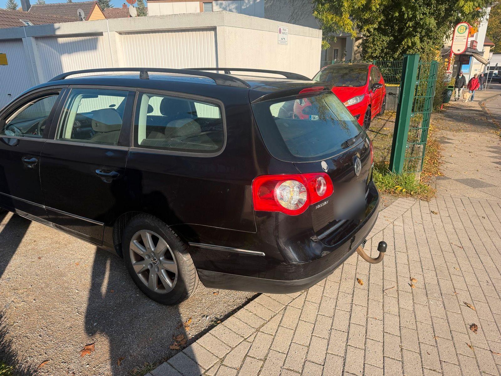 Volkswagen Passat 2010 — салон