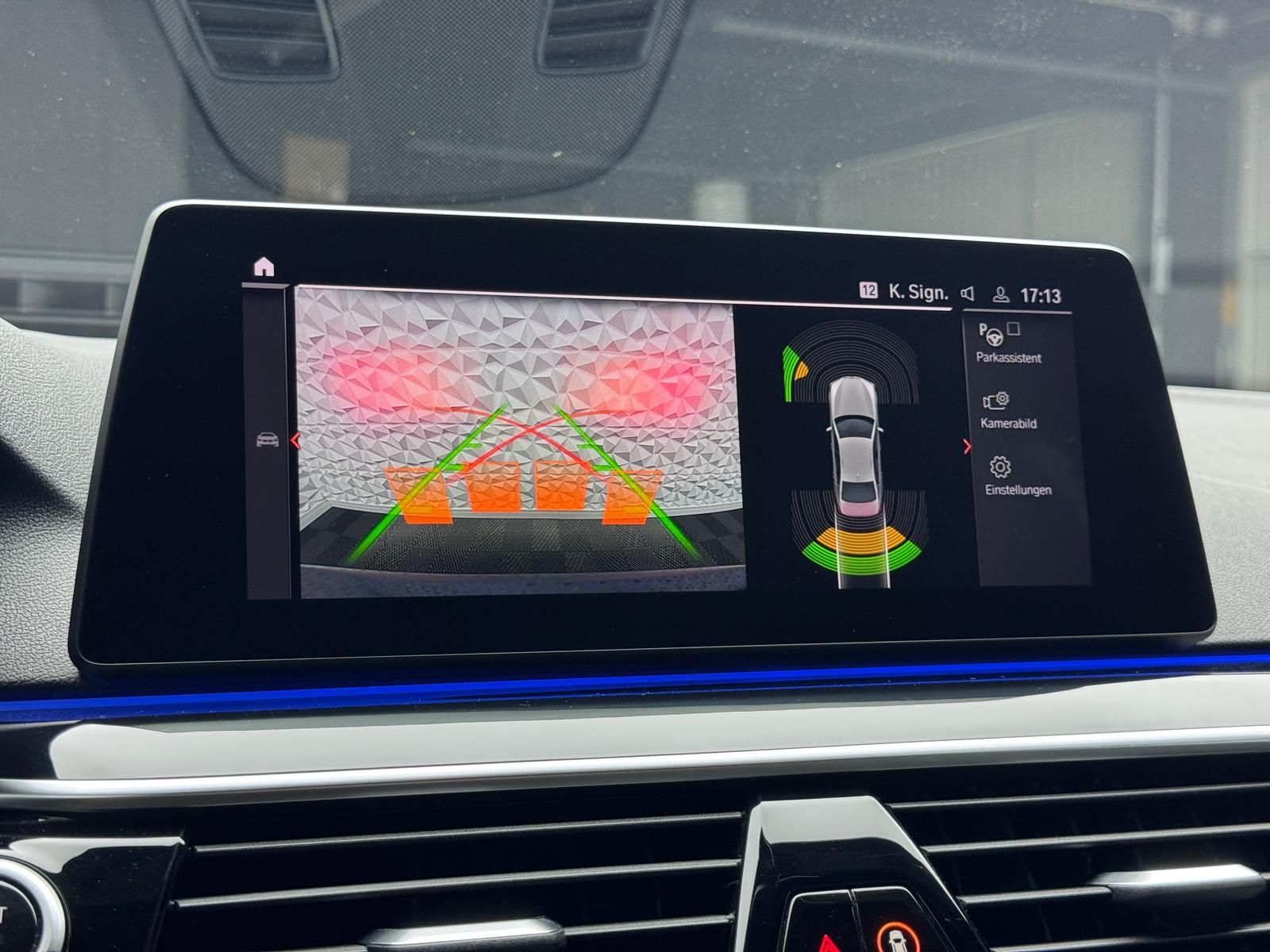 Fahrzeugabbildung BMW 530d M-PAKET*ACC*H&K*KEYLESS*HUD*R-CAM*DAB*LIVE