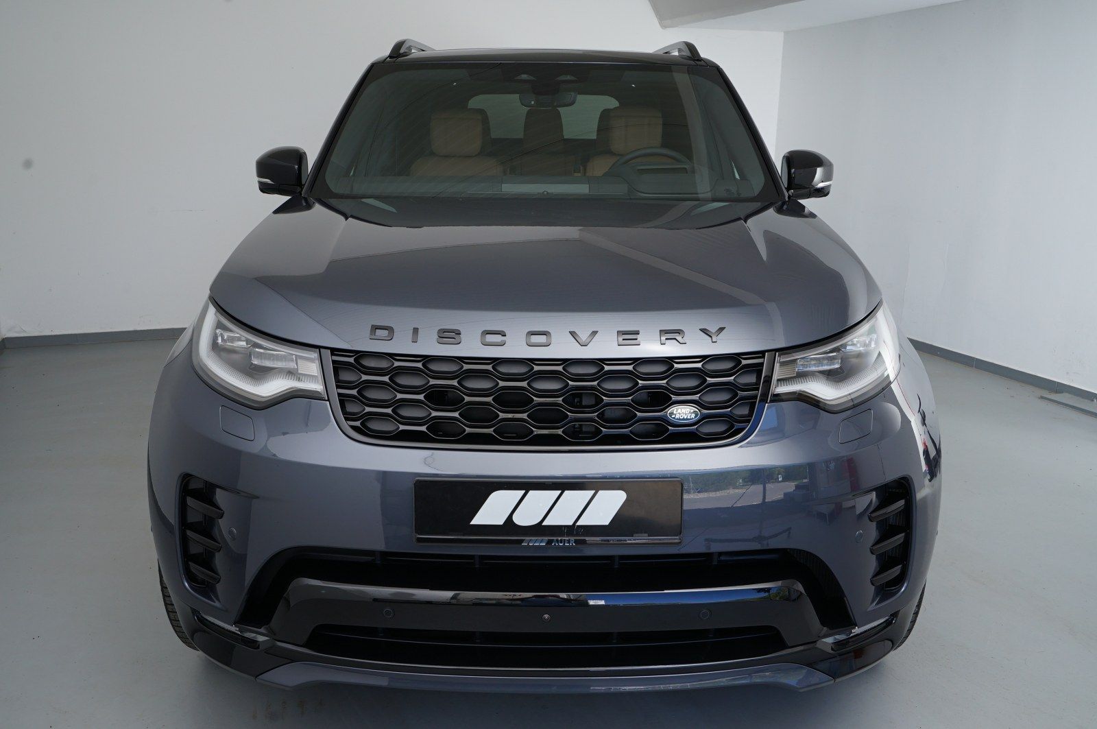 Land Rover Discovery D350 Dynamic HSE HSE AHK Pano imagem 3