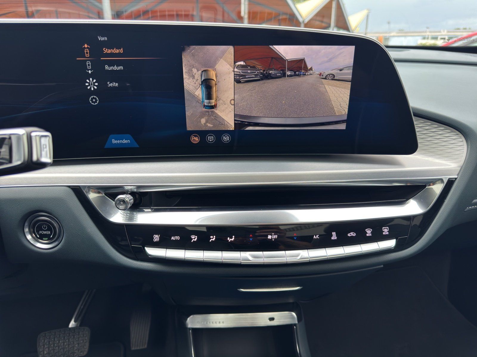Fahrzeugabbildung Cadillac Lyriq AWD Sport/PANO-DACH/MASSAGE/360°CAM/
