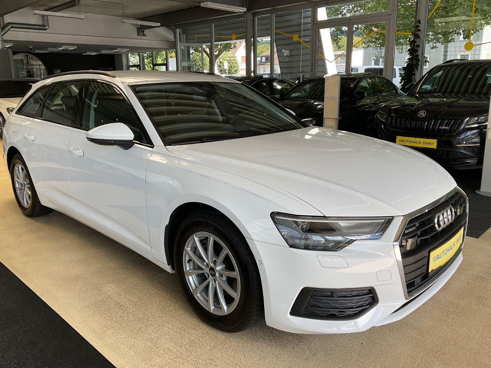 Fahrzeugabbildung Audi A6 Avant 45 TDI quattro*Business-Paket