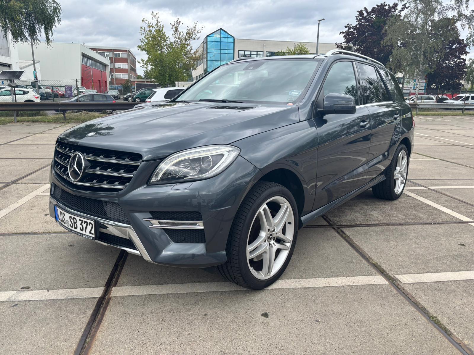 Mercedes-Benz ML 350 Standheizung/Pano/AHK/CarPlay/Rückfahrkam