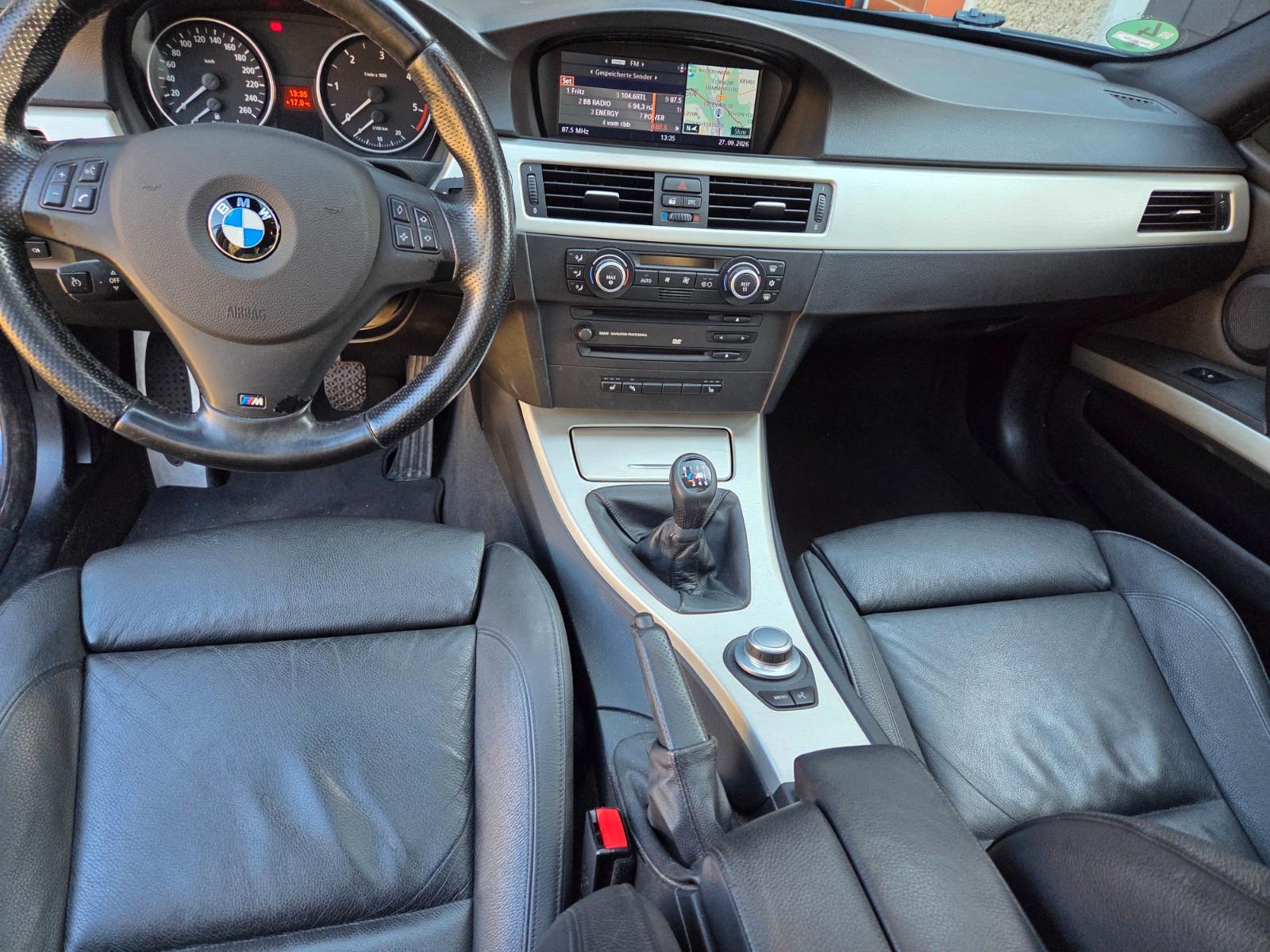 BMW 330 2006 — photo 8