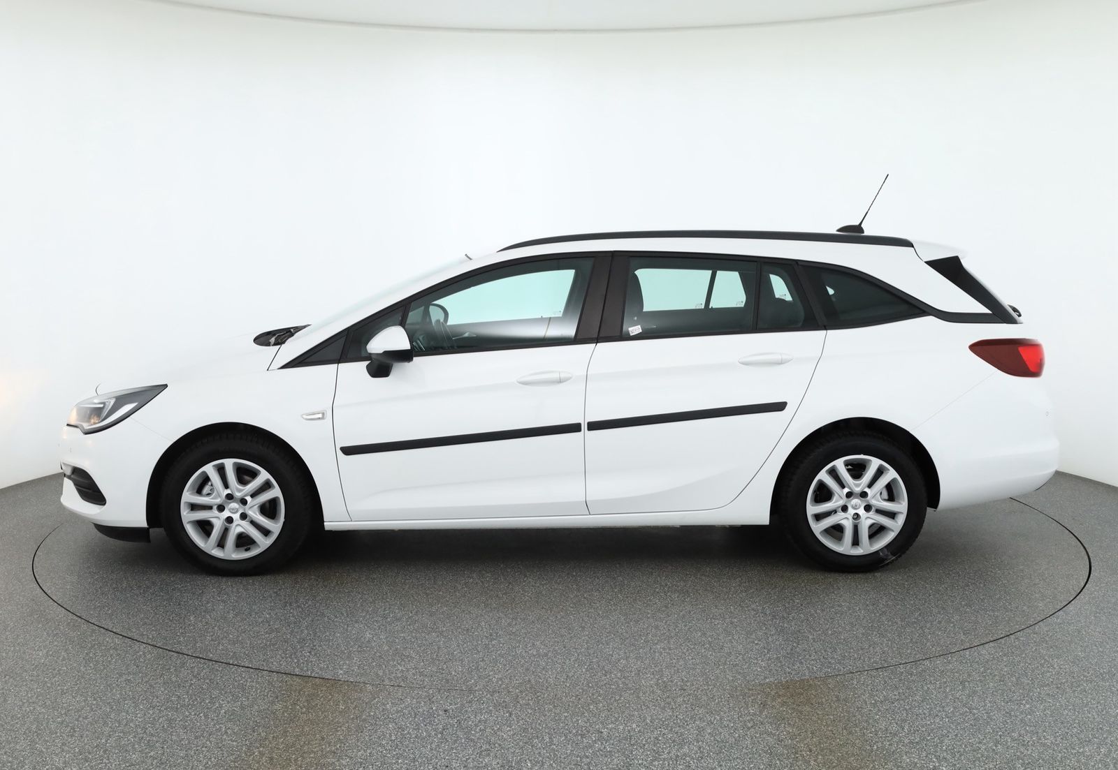 Opel Astra K ST 1.5 CDTI Edition IntelliLink Tempomat imagem 2
