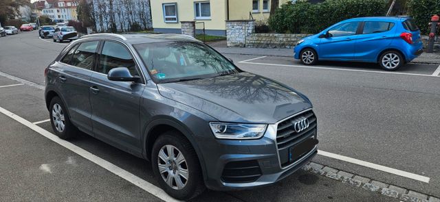AUDI Q3 2.0 TDI S tronic quattro  - 2016 Top Gepflegt