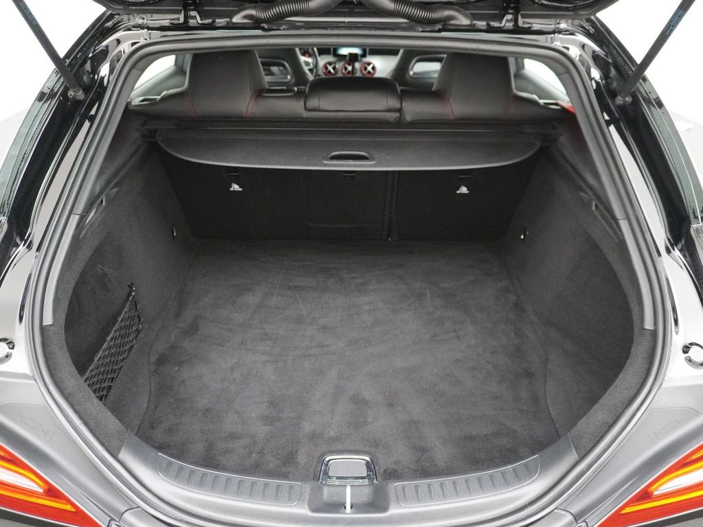Mercedes-Benz CLA 250 Shooting Brake Sport 4MATIC Business kam