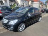 Mercedes-Benz B 180 BlueEFFICIENCY, Einparkhilfe, Sitzheizung - Mercedes-Benz B 180 in Kassel