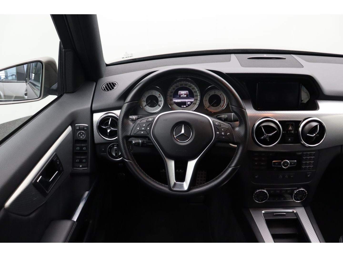 Fahrzeugabbildung Mercedes-Benz GLK 220 CDI BlueEfficiency ACC Navi AHK