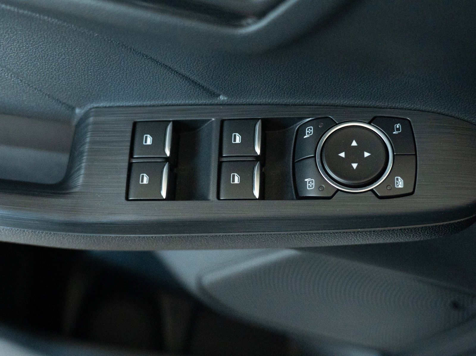 Fahrzeugabbildung Ford Kuga PHEV ST-Line X AUTOM./WINTER-P./B&O