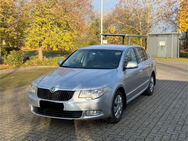 Skoda Superb 1.8 TSI Elegance Top Zustand Scheckheft!!