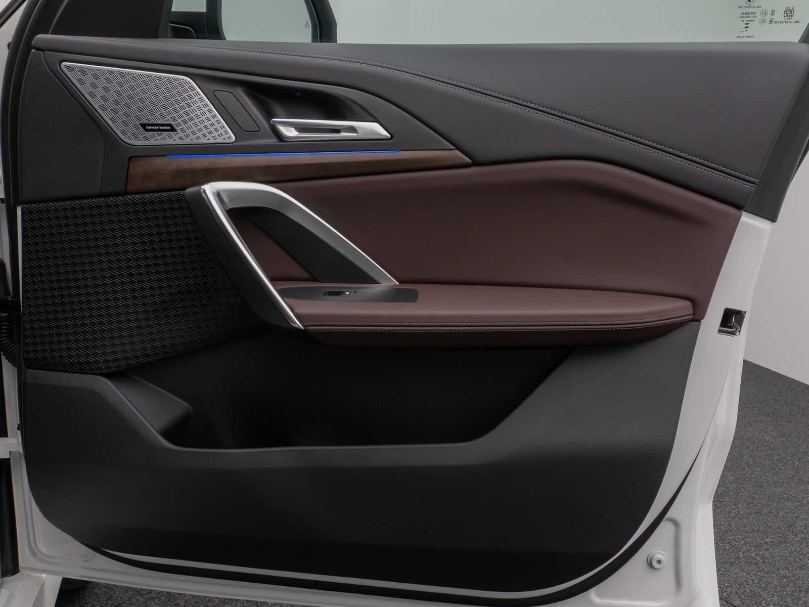 Fahrzeugabbildung BMW X1 xD30e M Sport Panorama 360°HUD DAB H/K AHK