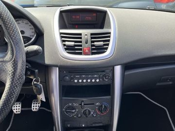 Bild 9 Peugeot 207 CC 1.6 16V VTi 120 Sport - 8fach bereift