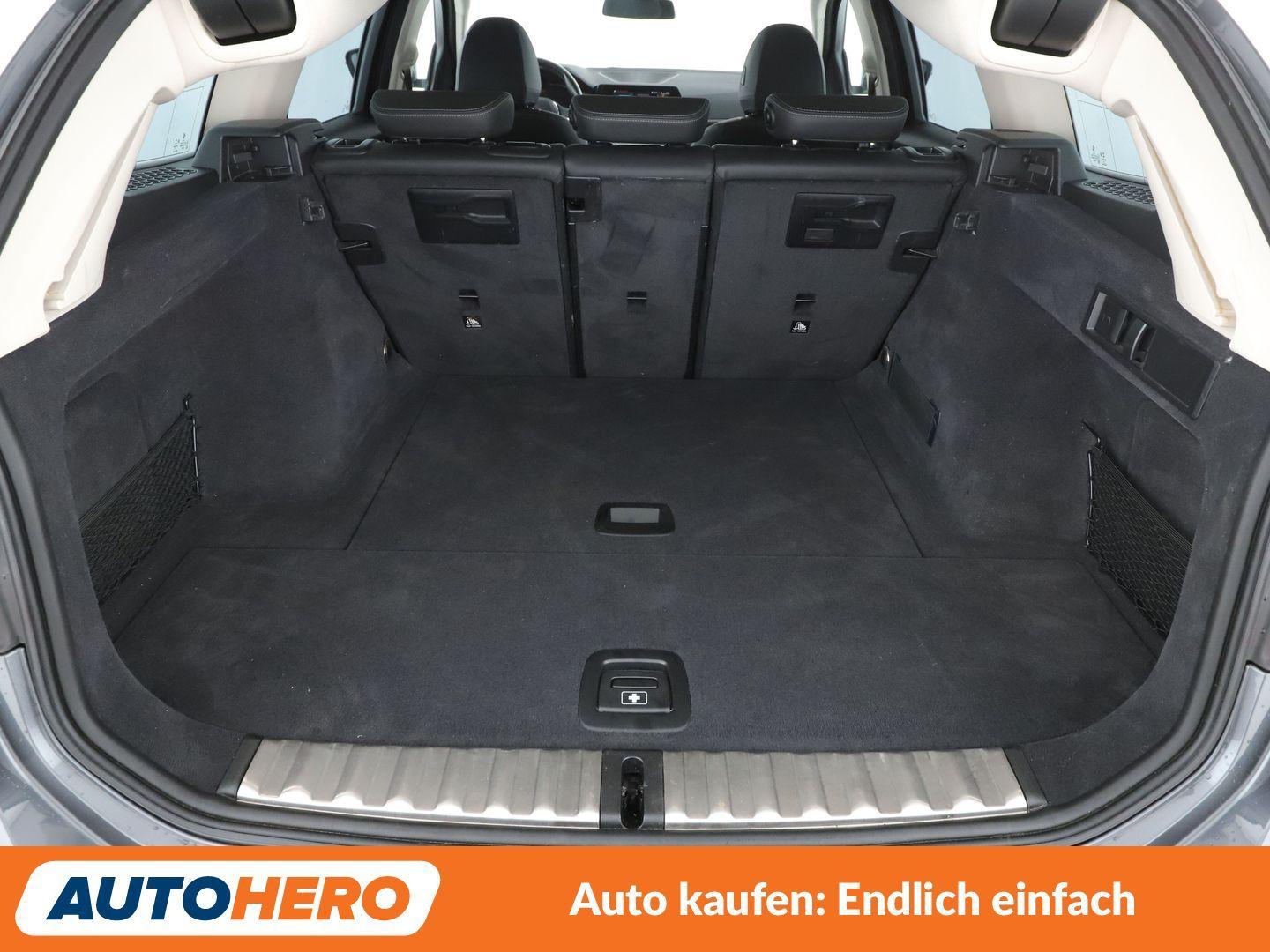 BMW 318d Luxury Line Aut.*NAVI*LED*TEMPO*PDC*SHZ*