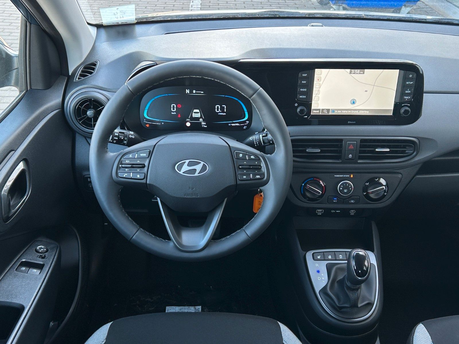 Fahrzeugabbildung Hyundai i10 1.0 Trend AMT *Nav*Klima*CarPlay*Kamera*PDC*
