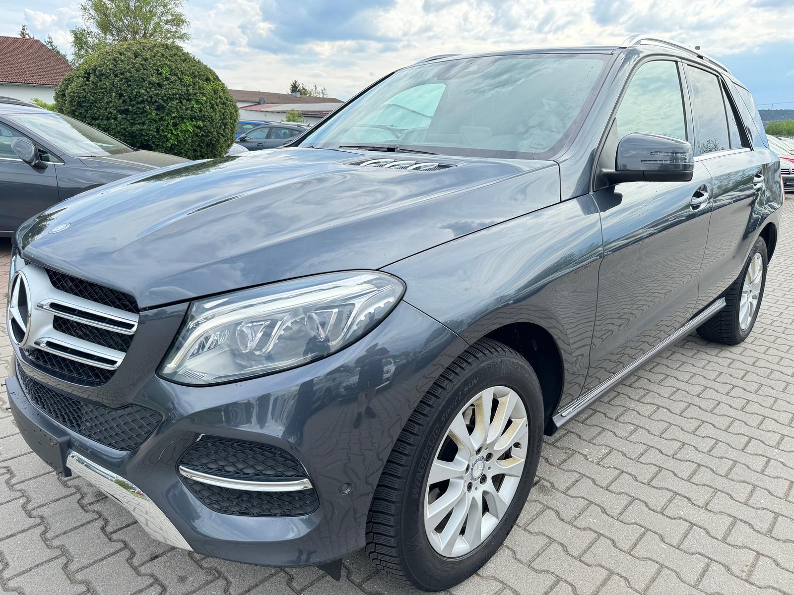 Mercedes-Benz GLE 3.0 CDI 350 d 4Matic AHK Navi PDC Leder