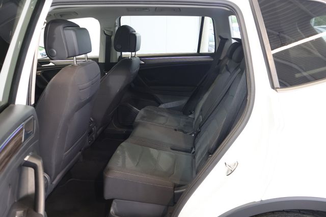 Volkswagen Tiguan Allspace Eleg. 2.0 TDI 4M HUD+PANO+AHK