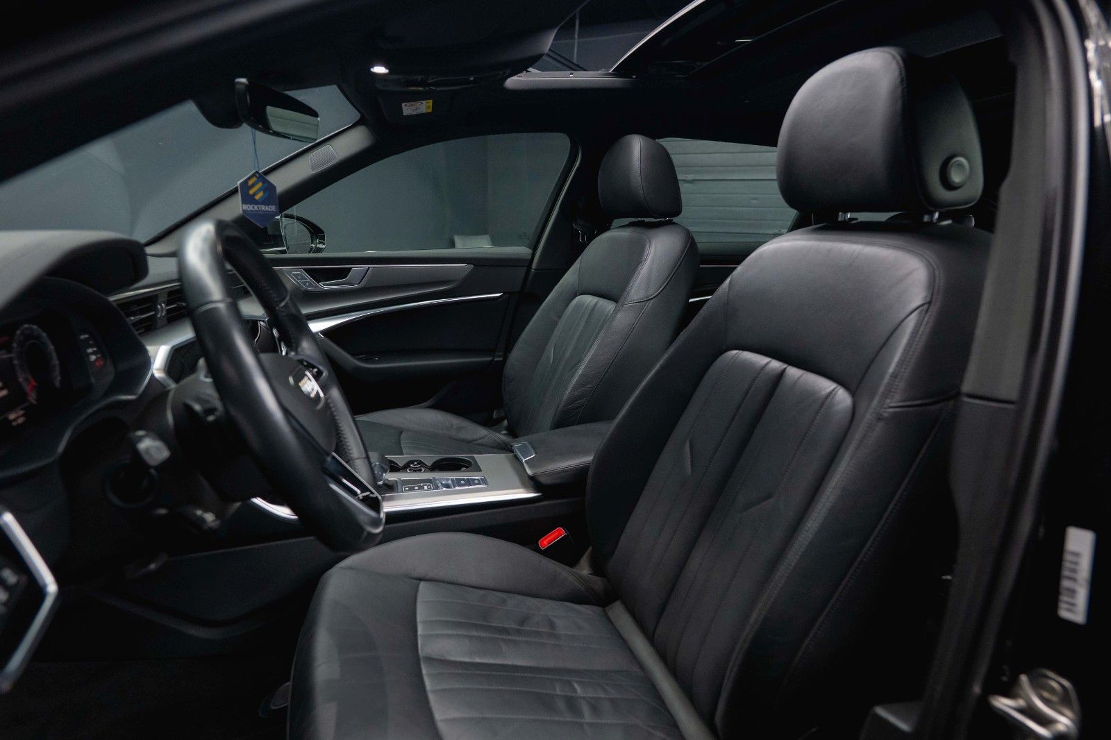 Fahrzeugabbildung Audi A6 Avant 45 TDI quattro Sport design *Pano*ACC*