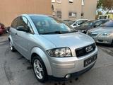 Audi A2 1.4 AUS 2.HAND TÜV NEU INSPEKTION NEU - silberne Audi A2