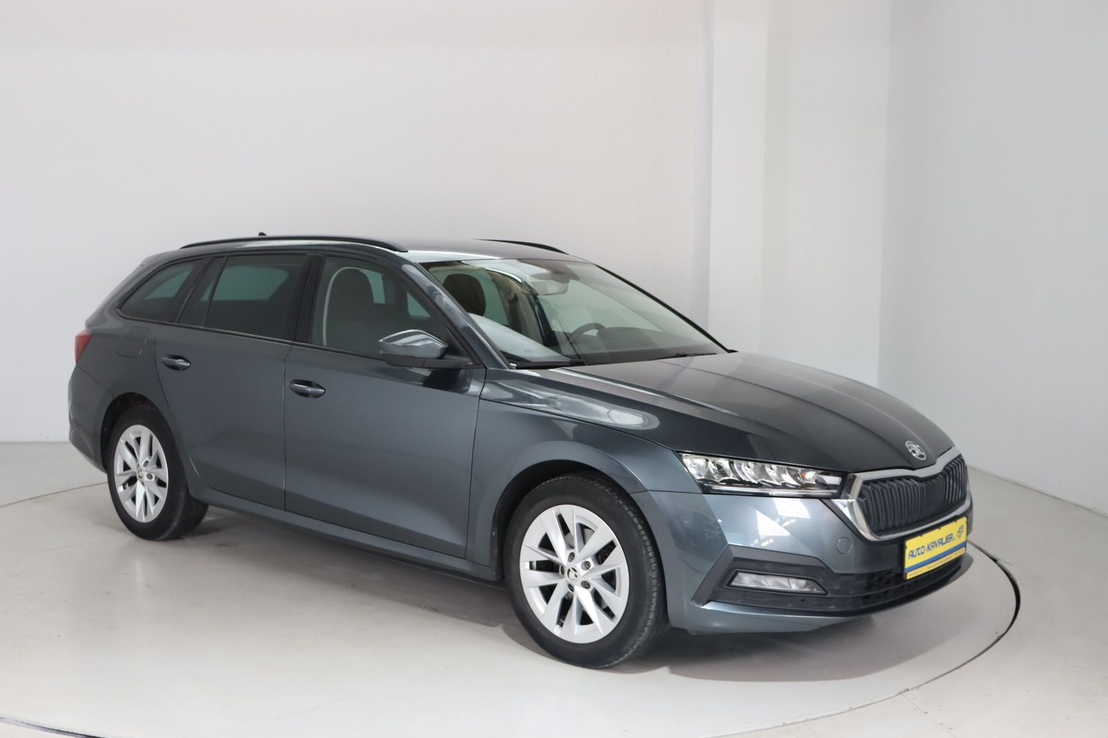 Fahrzeugabbildung SKODA Octavia Combi 1.5 TSI * RFK * LED * Keyless