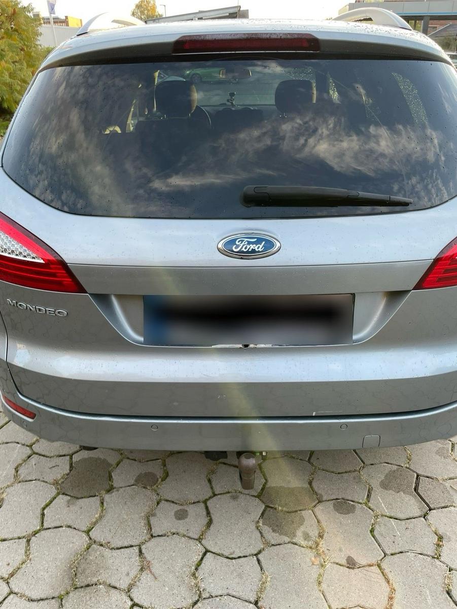 Ford Mondeo 2010 — photo 7