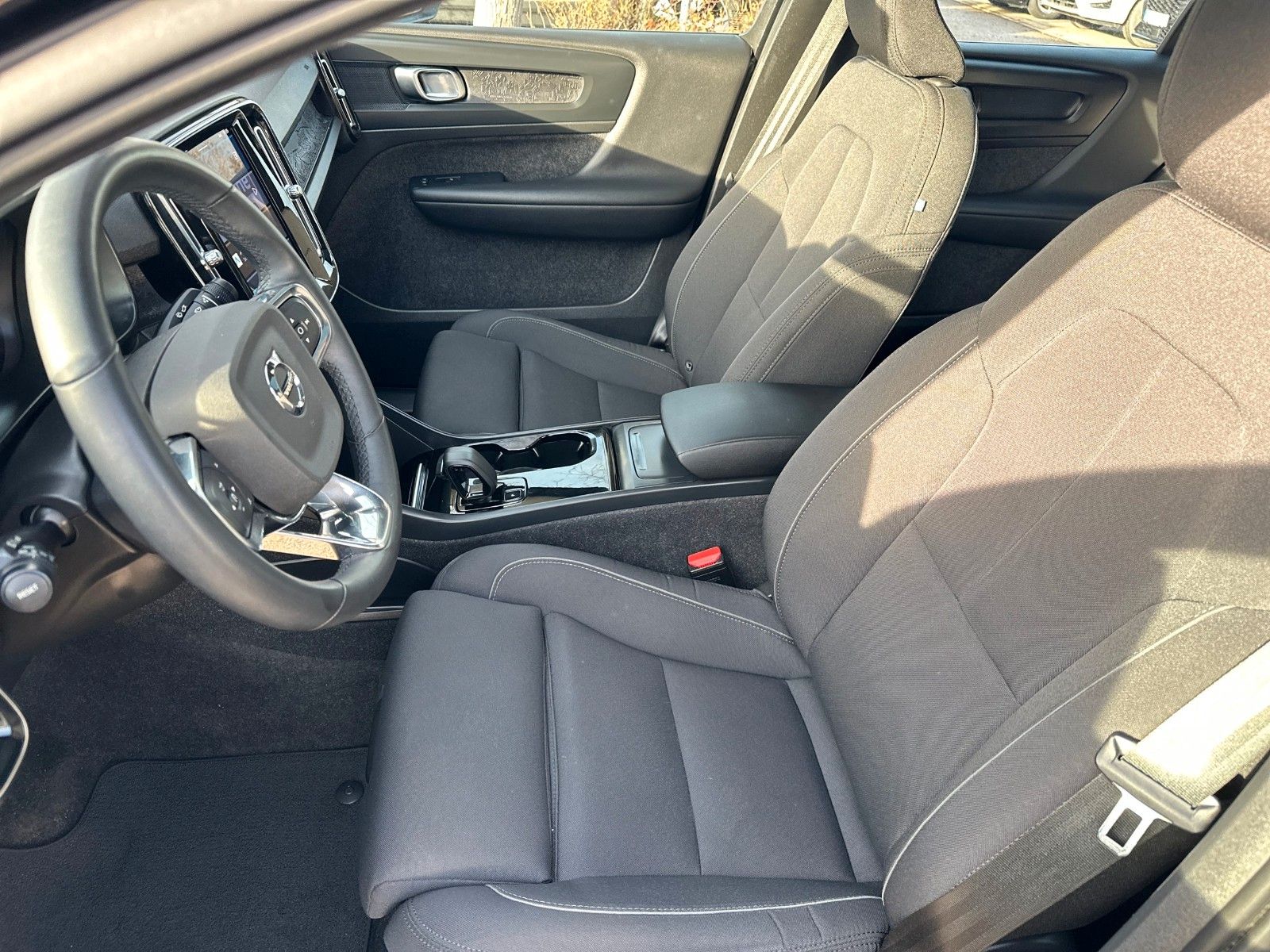 Fahrzeugabbildung Volvo C40 Plus Pure Electric AWD, ANHÄNGERKUPPLUNG