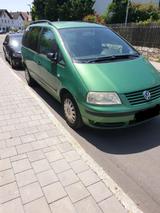 Volkswagen WV  SHARAN  1,9  TDI  AUTOMATIK - Volkswagen Sharan mit Diesel-Antrieb: Kleinbus, Automatik, 1.9