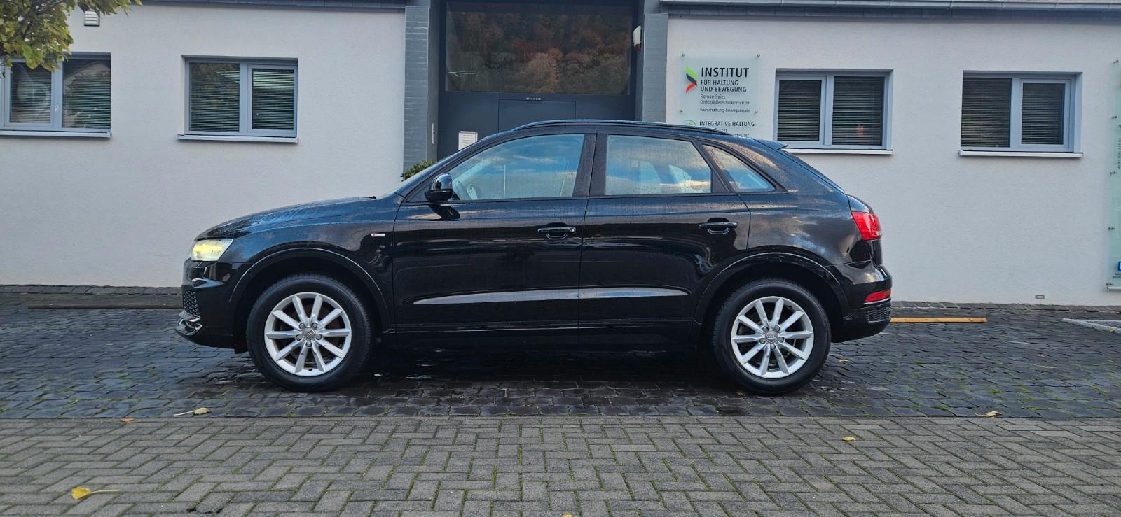 Audi Q3 1.4 TFSI - 1. Hand - S-LINE