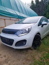 Kia Rio Diesel 1.1 - Kia Rio aus 2012 mit Diesel-Antrieb