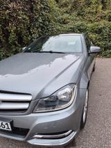 Mercedes-Benz C 180 BlueEFFICIENCY Coupé - - Mercedes-Benz C 180 aus 2012: Coupe