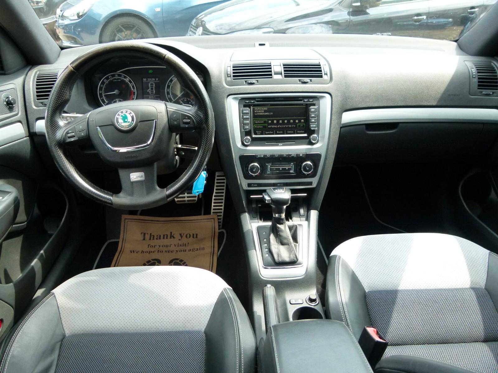 Skoda Octavia 2011 — photo 12