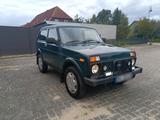 Lada Niva 1,7 i 'M' 4x4/ Servo/ AHK / TÜV neu - Lada Niva: M