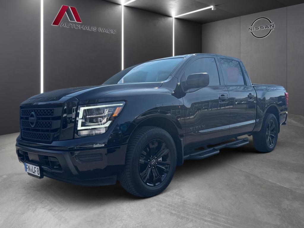 Nissan Titan SV 5,6l V8 "Bronze Edition" AHK I BedCover