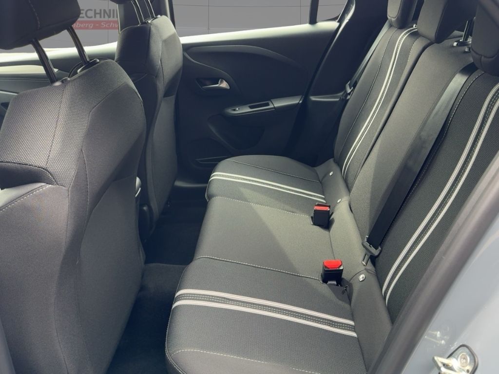 Fahrzeugabbildung Opel Corsa GS Hybrid, Allwetterreifen, Rückfahrkamera