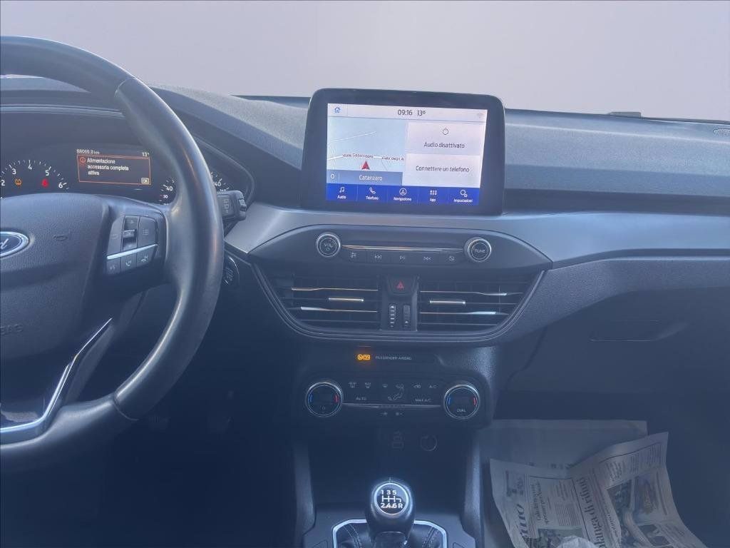 Ford FORD Focus Active 1.0 ecoboost h Style 125cv del imagem 3