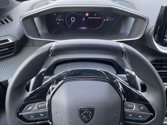 Fahrzeugabbildung Peugeot 208 GT MildHybrid 145 e-DSC6