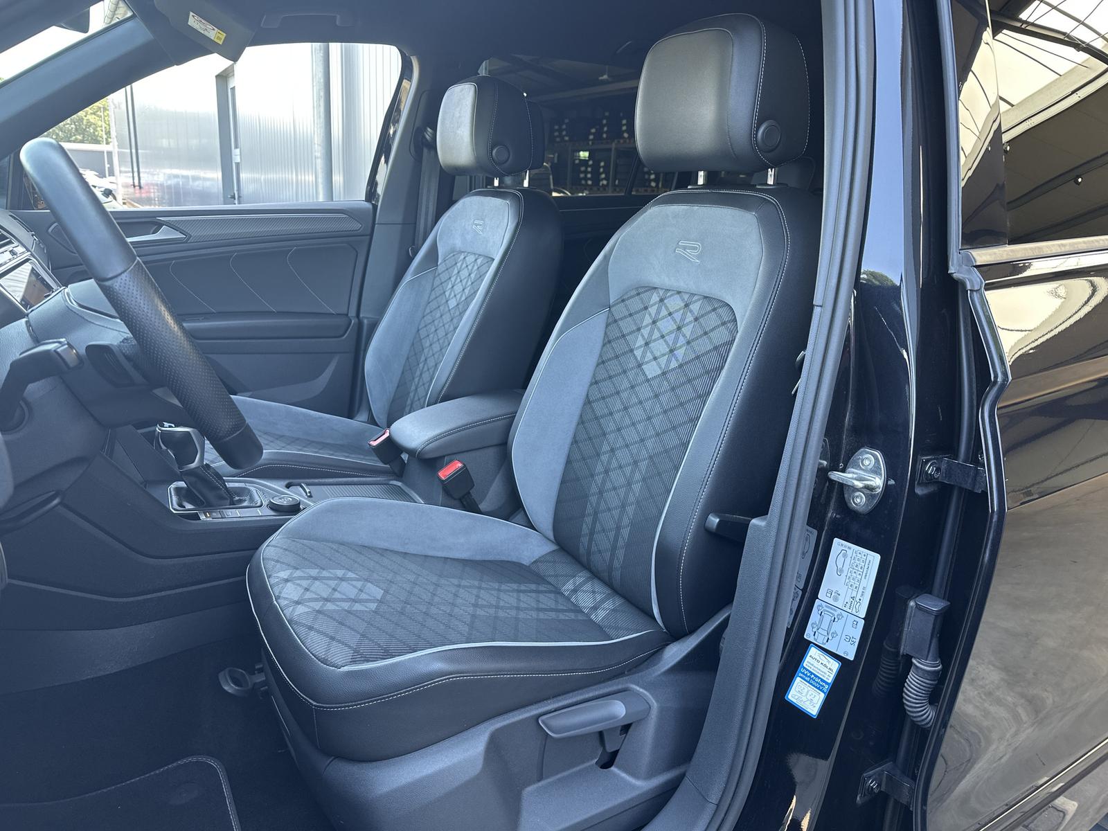 Volkswagen Tiguan 4M R-Line Black NAV+MATRIX+ACC+AHK, миниатюра 13
