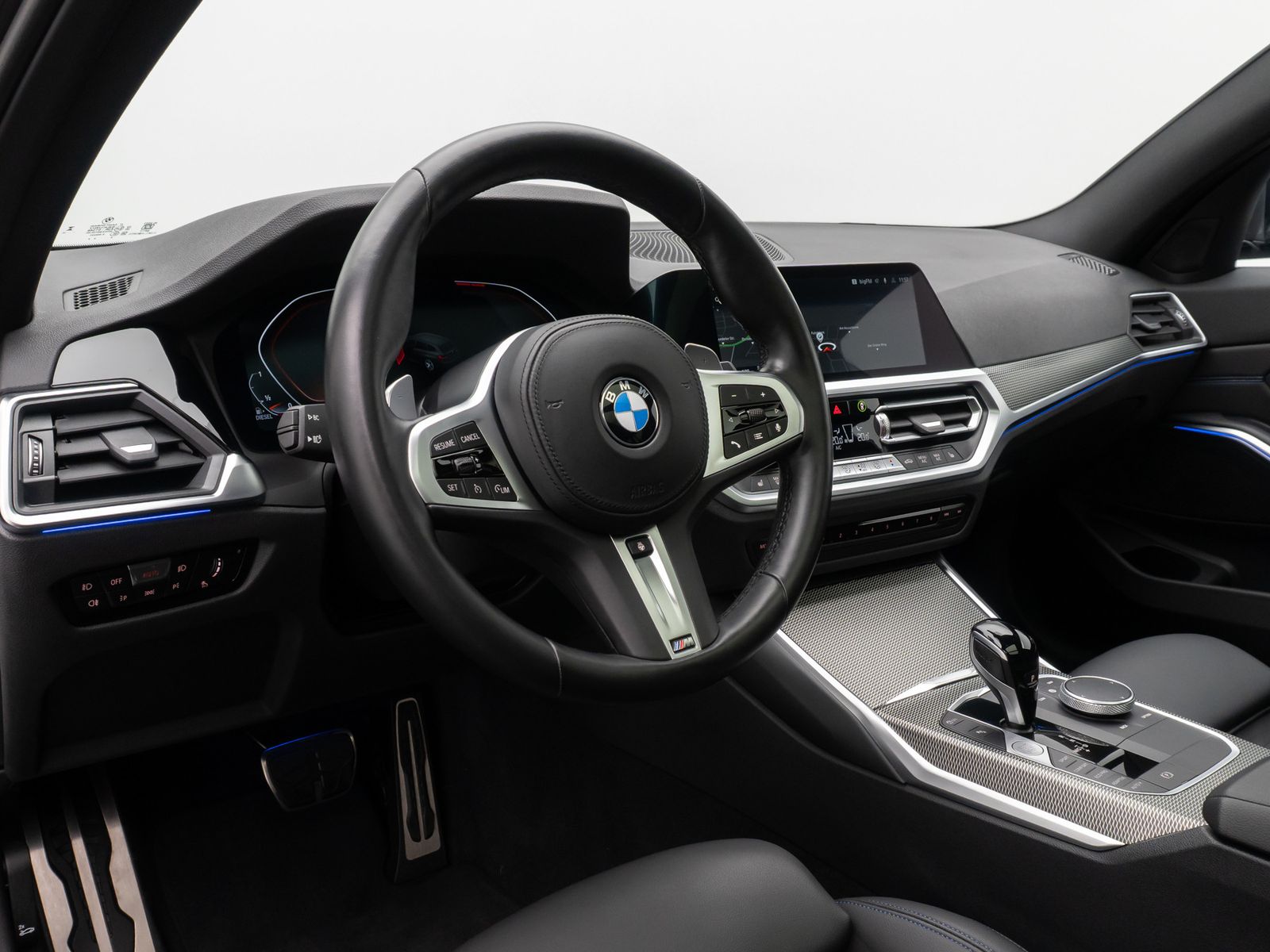 Fahrzeugabbildung BMW 330d xD M Sport DAB Kamera AHK Laser HiFi Komfor