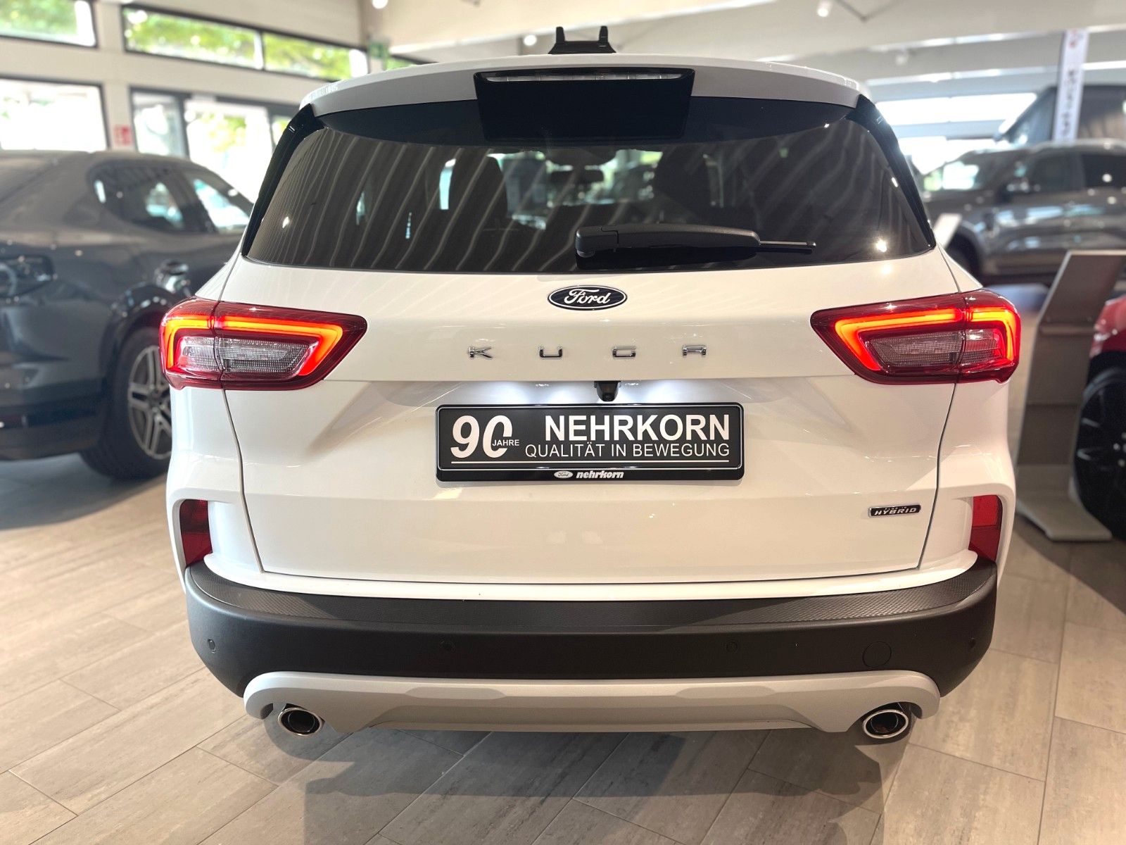 Fahrzeugabbildung Ford Kuga PHEV Titanium NAVI Kamera Winter Paket