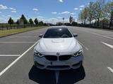 BMW M4 Competition Carbondach/360°/HuD/Keyless/DKG  - gebrauchte BMW M4 aus dem Jahr 2019